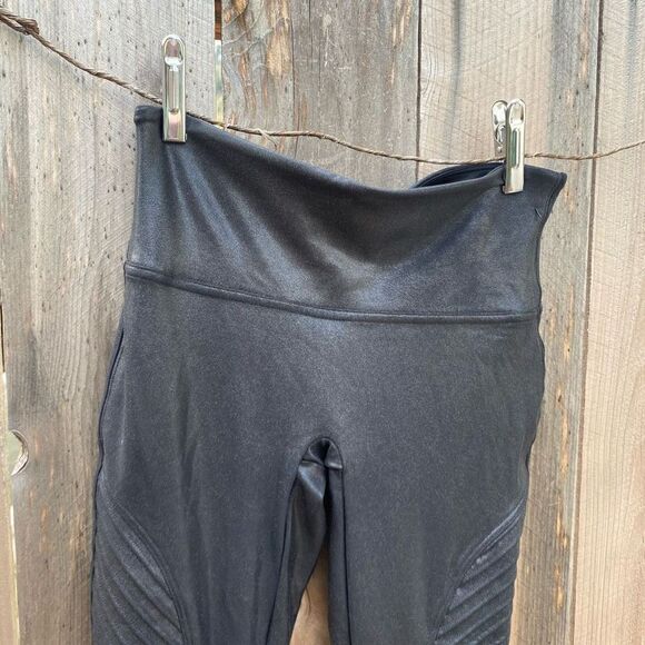 SPANX Faux Leather Moto Leggings in black size small - Picture 12 of 12